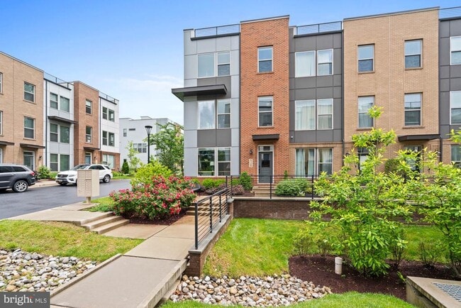 Photo - 5120 Longstone Way Townhome