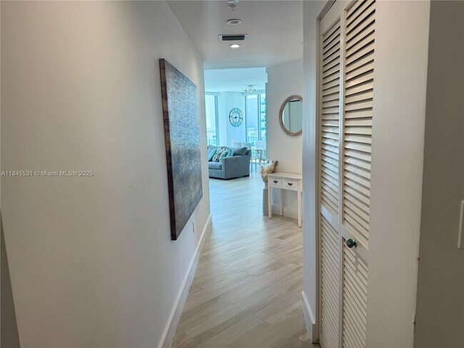 Photo - 79 SW 12th St Condo Unit 2806