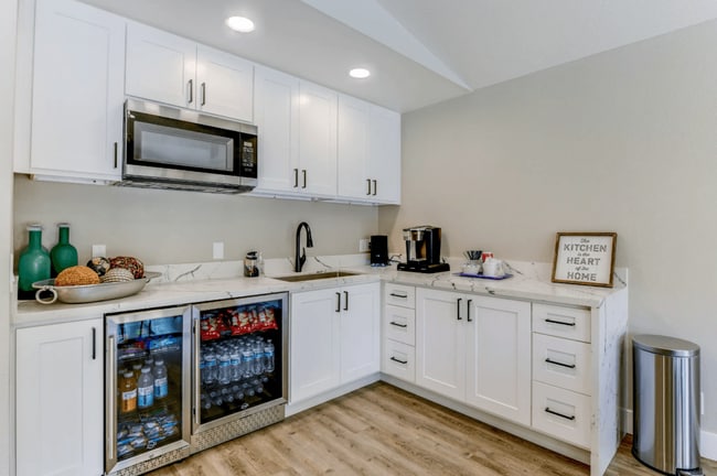 Gladstone Ridge Apartments