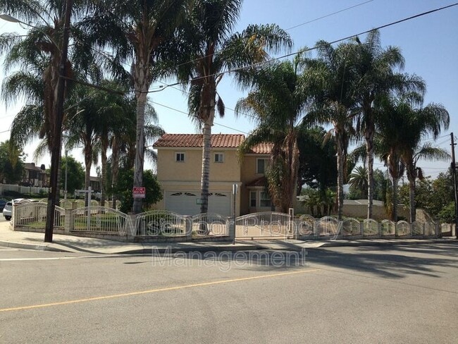 Photo - 123 Albert St