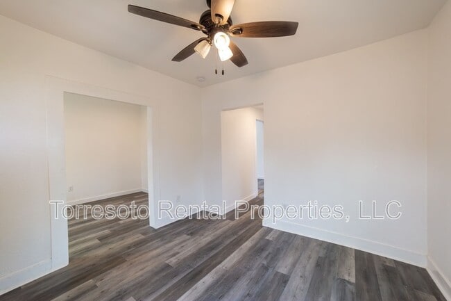 Photo - 611 Rochambeau St