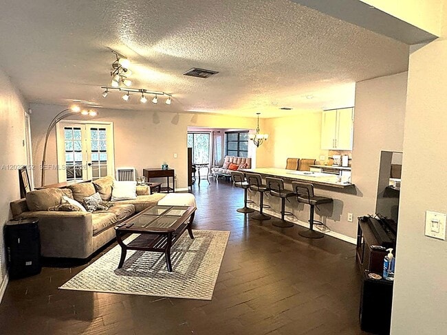 Photo - 2736 Carnation Ct