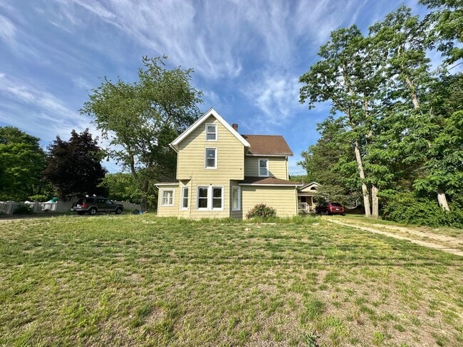 Building Photo - 155 Leesville Rd