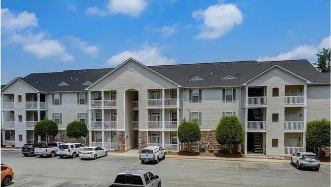 Building Photo - 3010 Winston Dr Unit #81 Rental