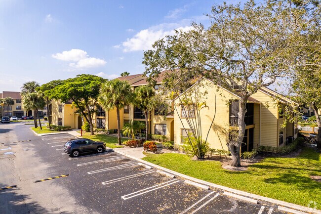 Photo - Boynton Landing Condominiums