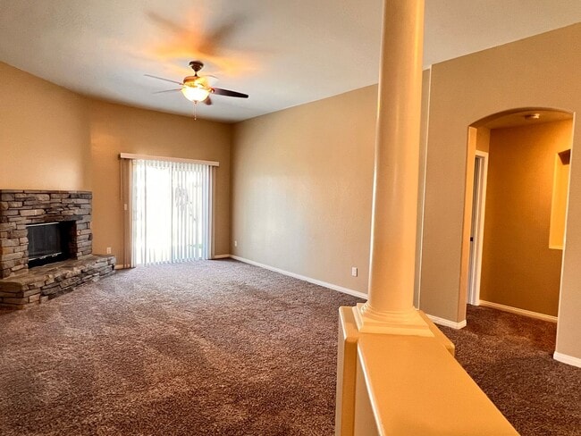 Photo - SOUTHWEST BAKERSFIELD- POOL