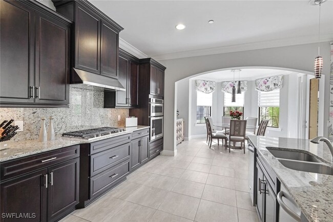 Building Photo - 2751 Tiburon Blvd E Unit 201