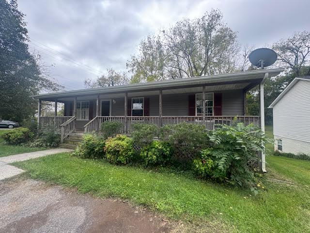 Building Photo - "Charming 3-Bedroom Retreat with 2 Full Baths in Front Royal – Perfect for Your Next Home!"