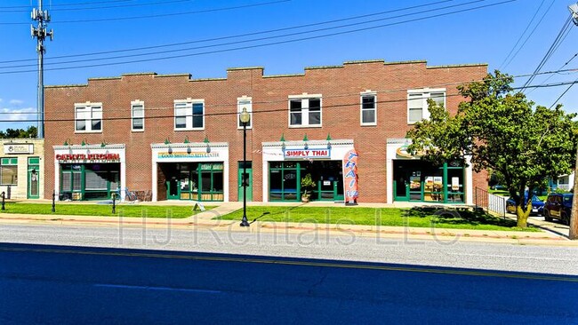 Building Photo - 252 S Florissant Rd Unit B Rental