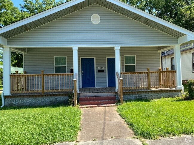 Building Photo - 217 Walnut St Unit L Rental