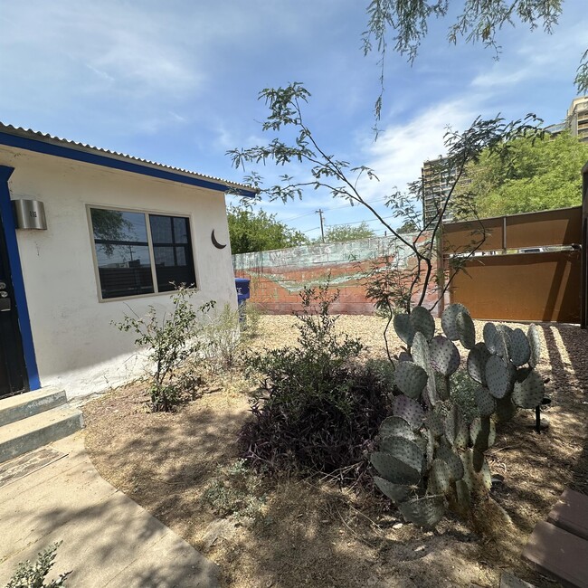 Photo - 1319 N 13th Ave