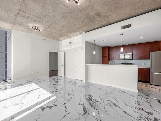 Photo - 5925 Almeda Rd Unit 11702