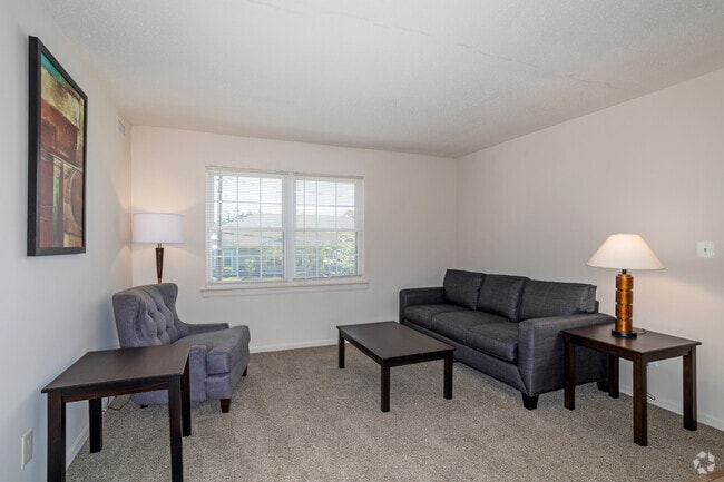 2BR, 1BA w/ Dining Room - 743SF - Living Room