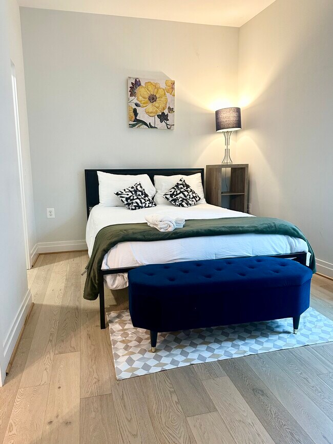 Photo - 7101 Georgia Ave NW Unidad 02