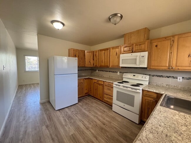 4360 Twain Dr Unidad B