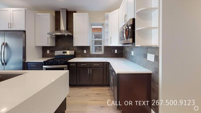 Building Photo - Gorgeous high end 2bd with W/D in Unit 2 Rental