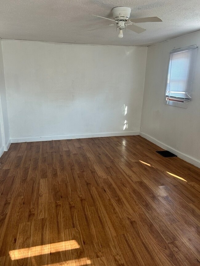 2415 Main St