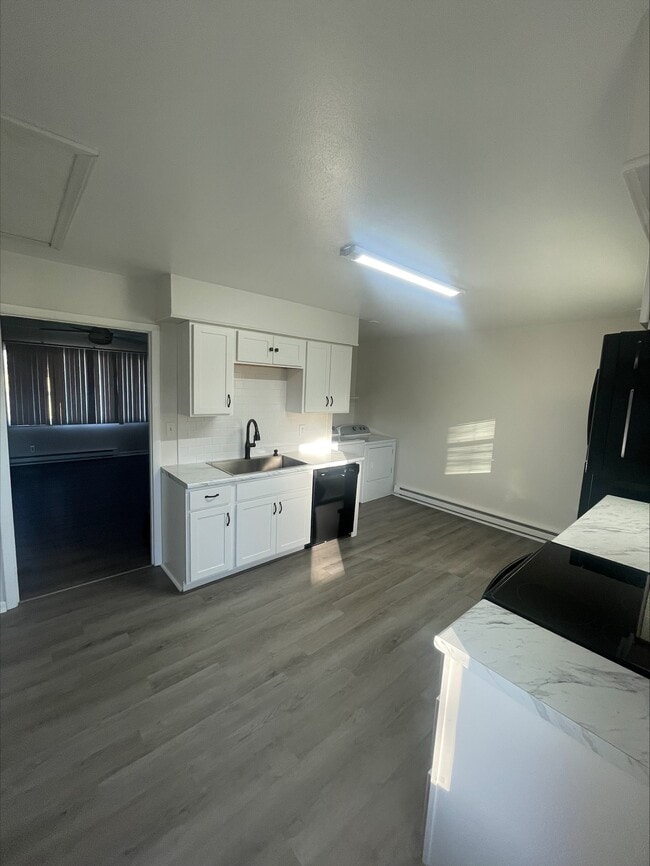 Photo - 331 W Kibby St