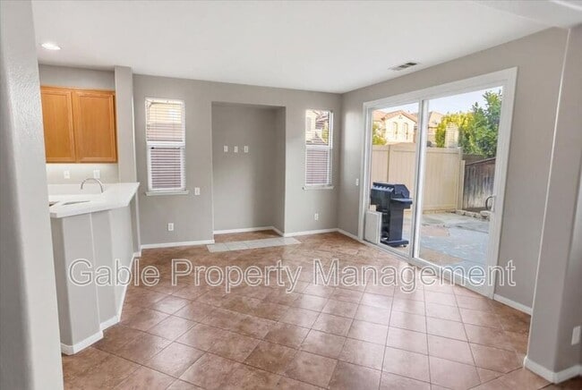 Photo - 30319 W Cedar Oak Ln