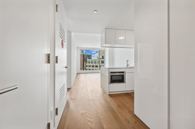 Photo - 99 Hudson St Unit 1309