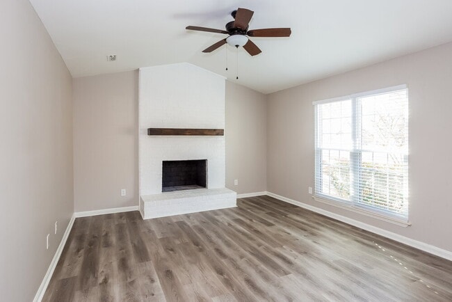 Photo - 10119 Grand Junction Rd