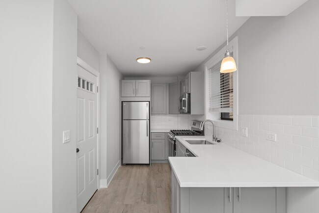 Photo - 1133 Oak Ave Unit 2W