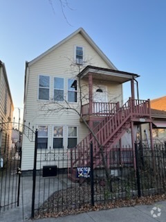 Building Photo - 4102 S MAPLEWOOD Ave Rental