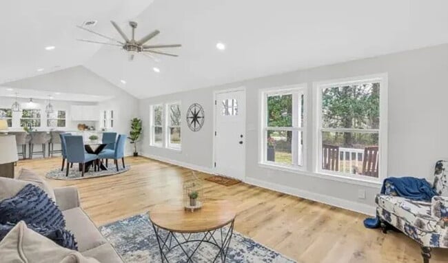 Photo - "Charming 3-Bed, 2-Bath Retreat with 1700 Sq. Ft. of Comfort in Simpsonville, SC!"