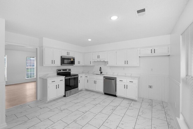 Photo - 7124 Brandee Dr