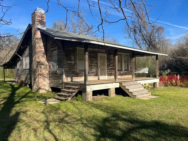Building Photo - 11917 N Harrells Ferry Rd