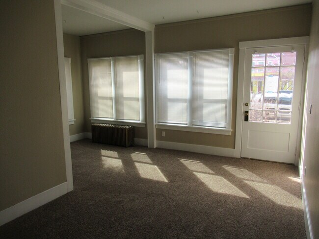 Photo - 1001 N Weber St