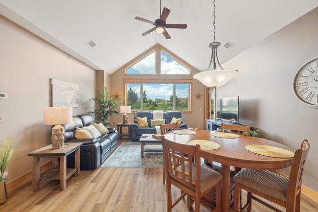 Building Photo - 2051 N Main St Unit 311