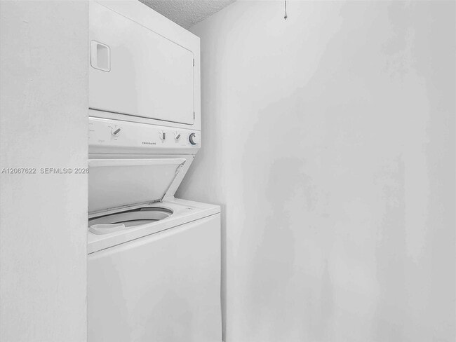 Photo - 670 NW 85th Pl