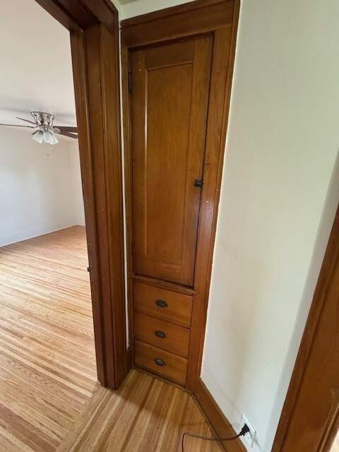 Inside Hallway - 432 Ridge Rd Unit 2