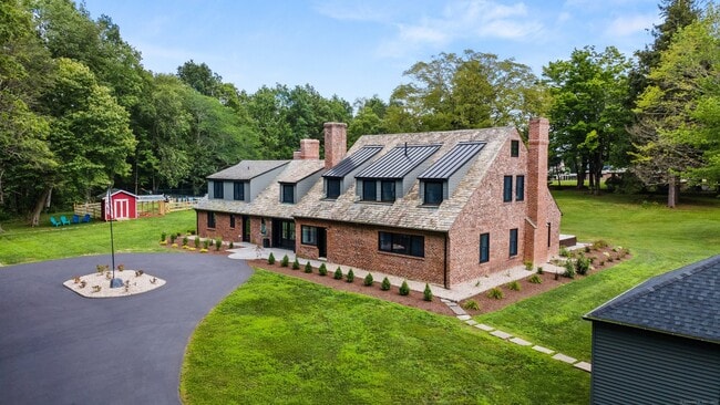 Photo - 372 Tucker Hill Rd