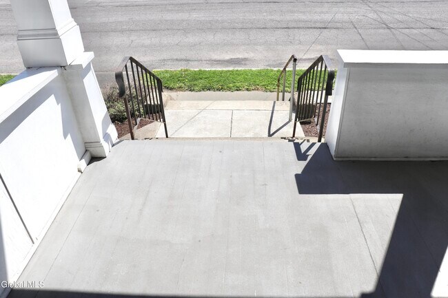 Photo - 628 N Pearl St