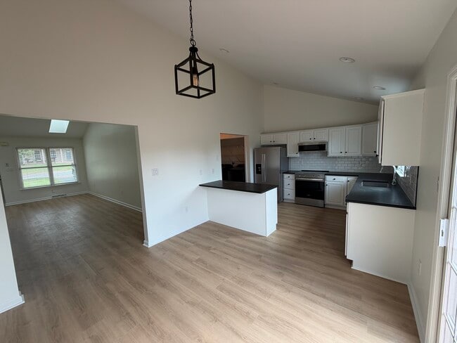 43 Knollwood Rd