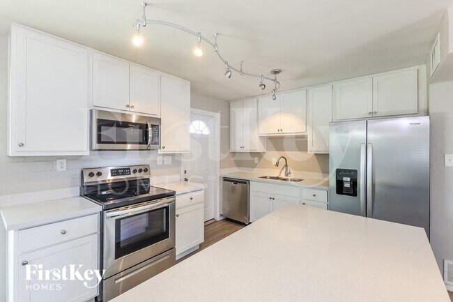 Photo - 5037 W Krall St