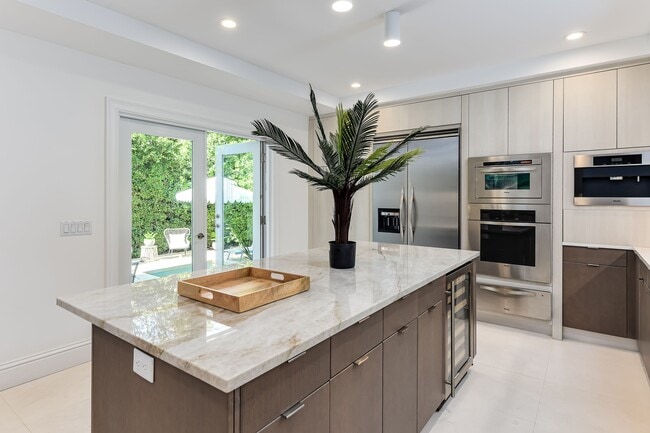 Photo - 443 Seaview Ave