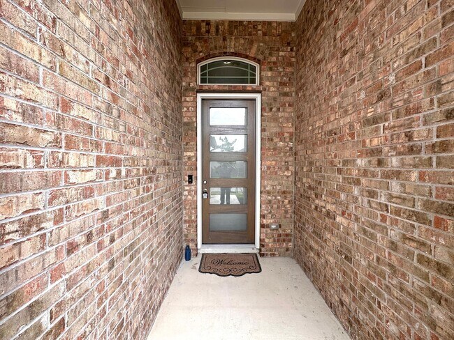 Photo - The larger 3 bedrooms and 2 bathrooms with a bonus Den and Loft spaces for rent in South Austin, ...