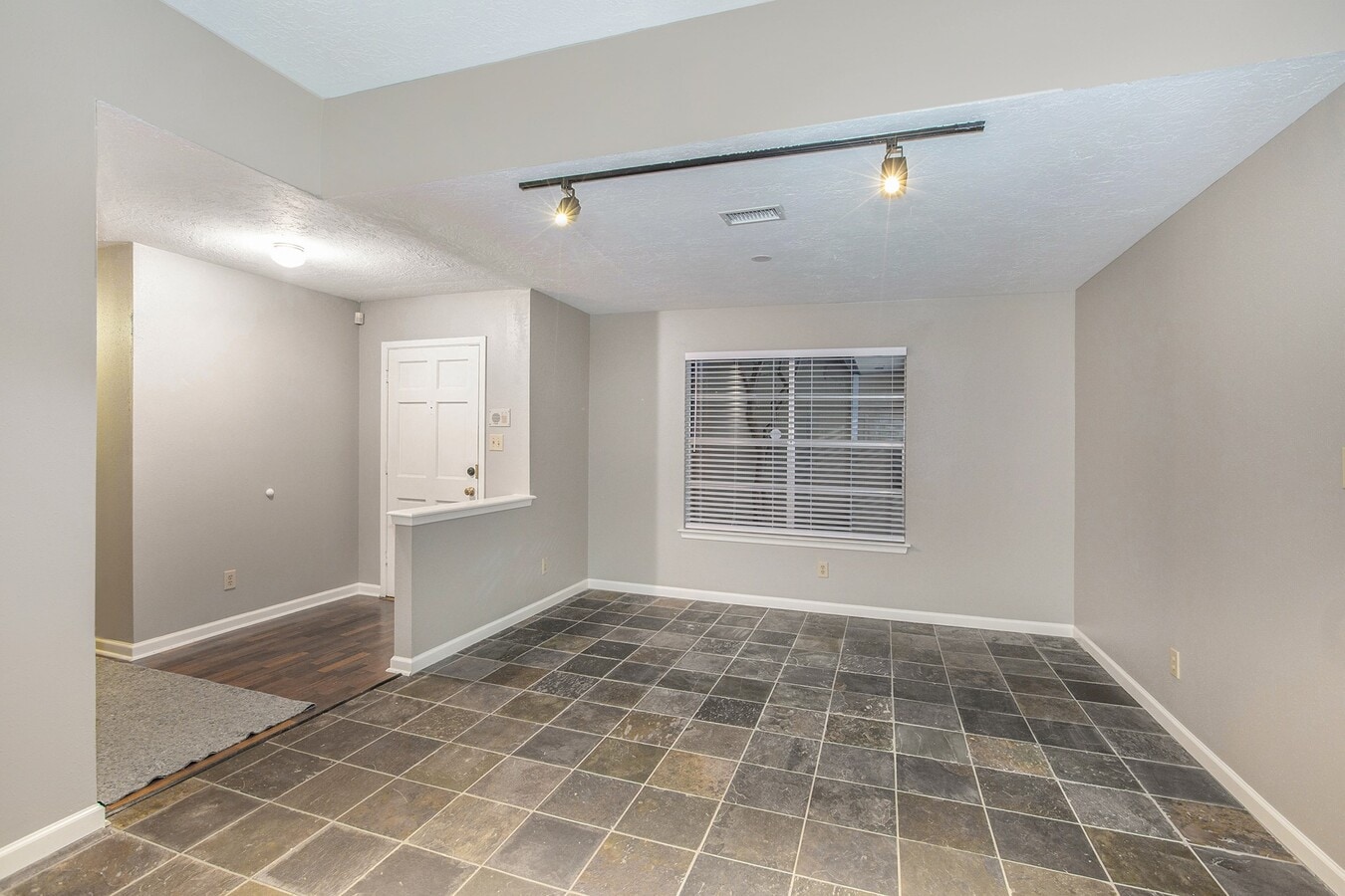 Photo - 17002 Sky Blue Pl