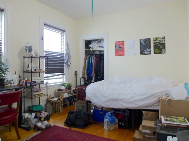 Photo - 388 Washington St Unidad n