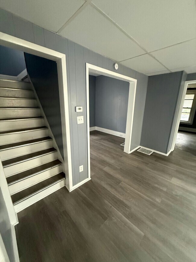 7512 Star Ave Unit 1