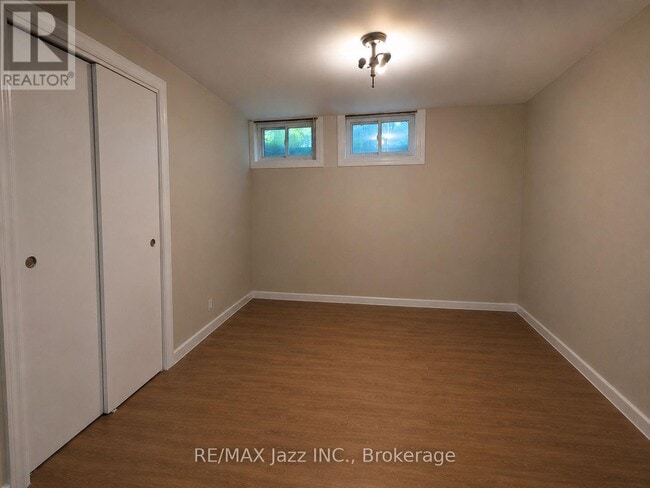 Photo - 624 Stewart St