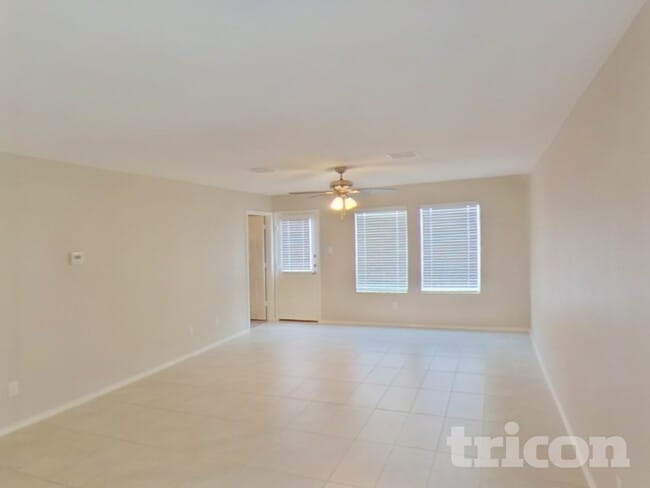 Photo - 112 Cornstalk Ln