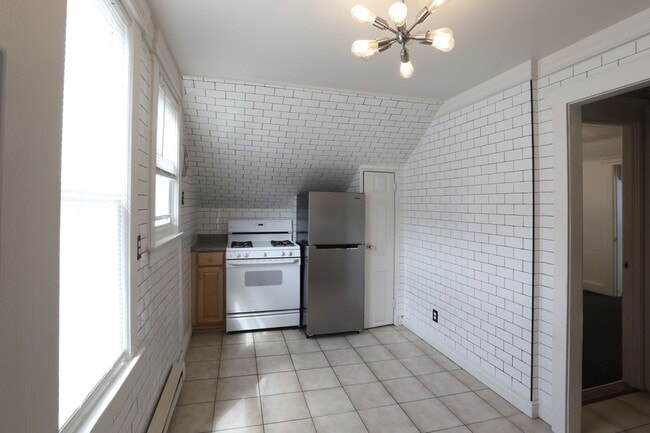 Photo - 193 Lafayette Ave