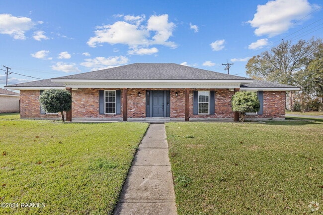 Building Photo - 300 Robert Lee Cir Rental