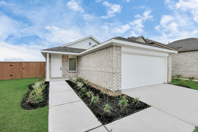 Photo - 1034 Gentle Nook Dr House