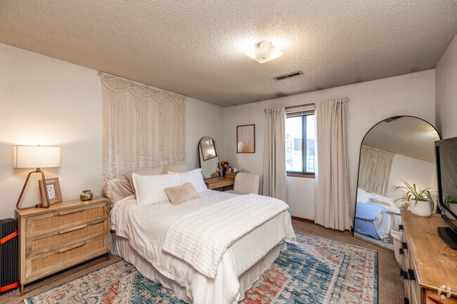 3BR, 1BA - 1,100SF - Third Bedroom