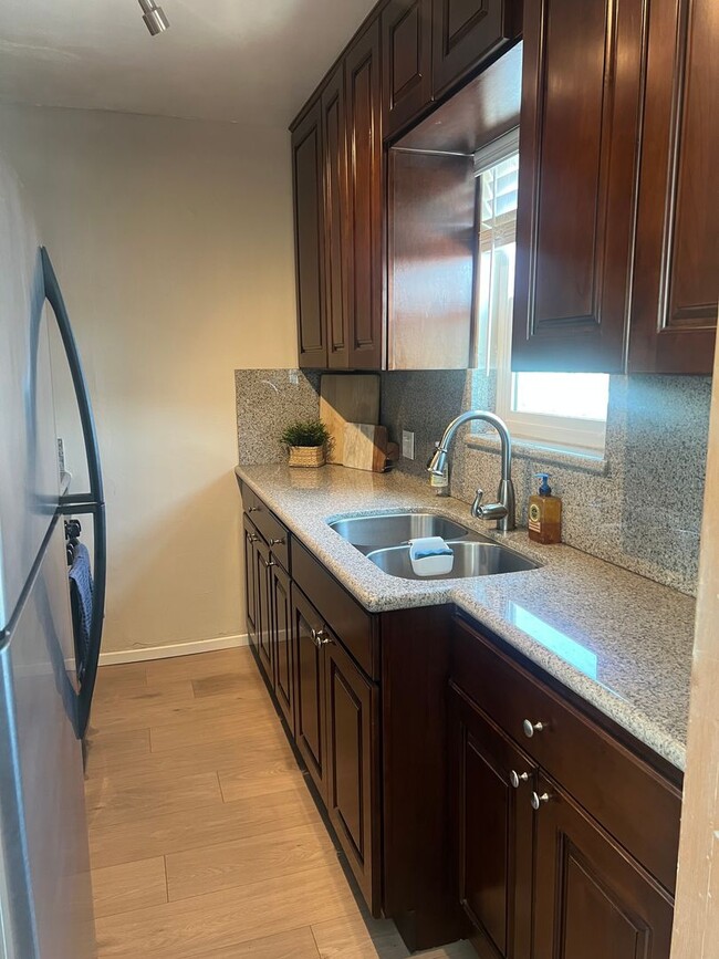 Photo - EVERTS Unit 4135